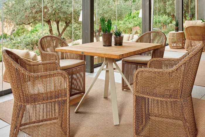 Skyline Design - Calyxto - 4 Seat Outdoor Dining Set with Alaska Dining Table