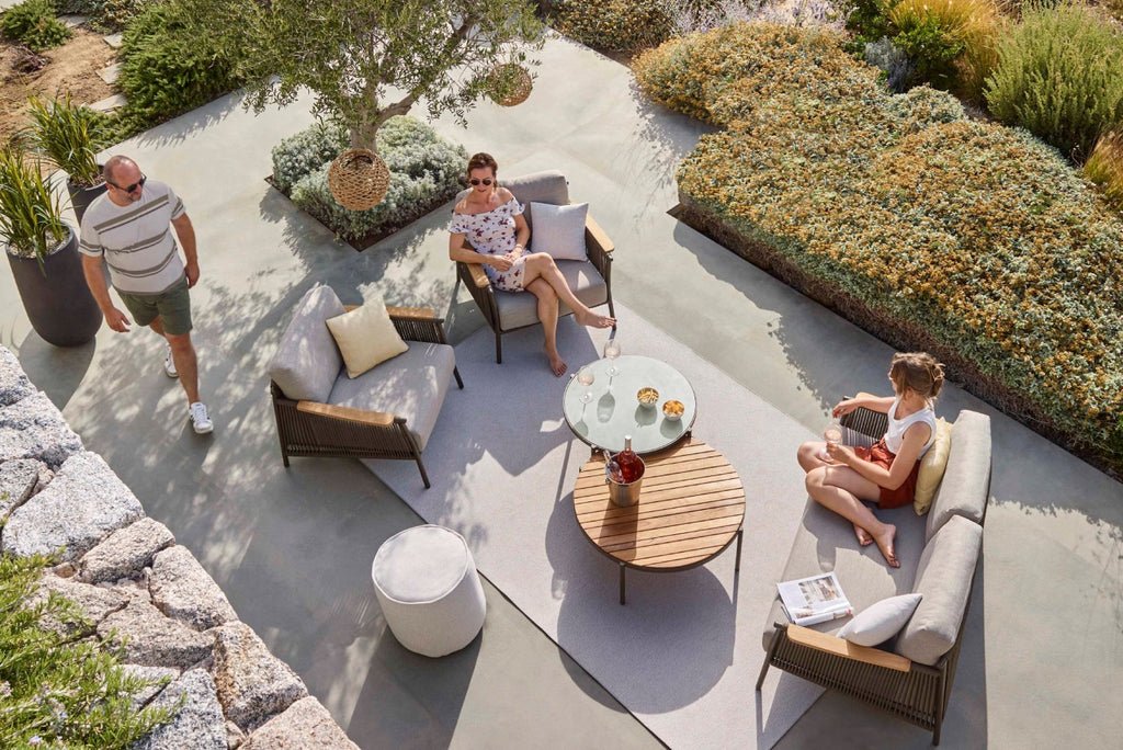 Skyline Design - Scoop - 4 Seat Outdoor Lounge Set with Coffee Tables and Bay Pouf Stool
